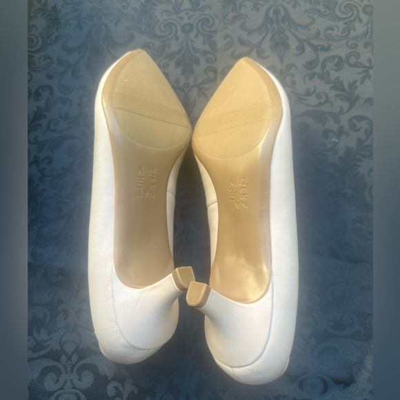 NWOB Michael Kors pump size 8 1/2 - Picture 2 of 11